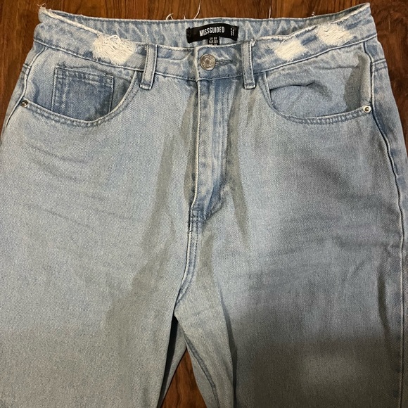 Misguided Mom Jeans Size 4 - Picture 4 of 6